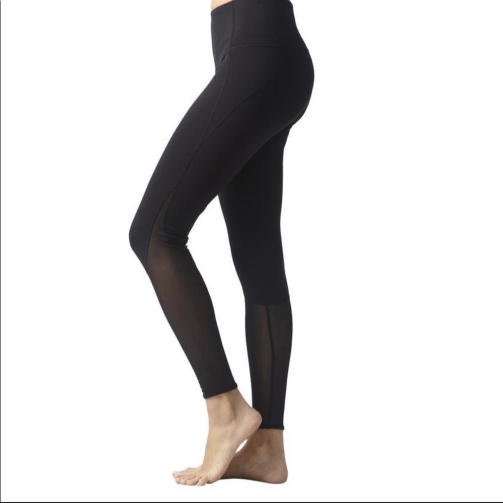 YOGALICIOUS LEGGINGS